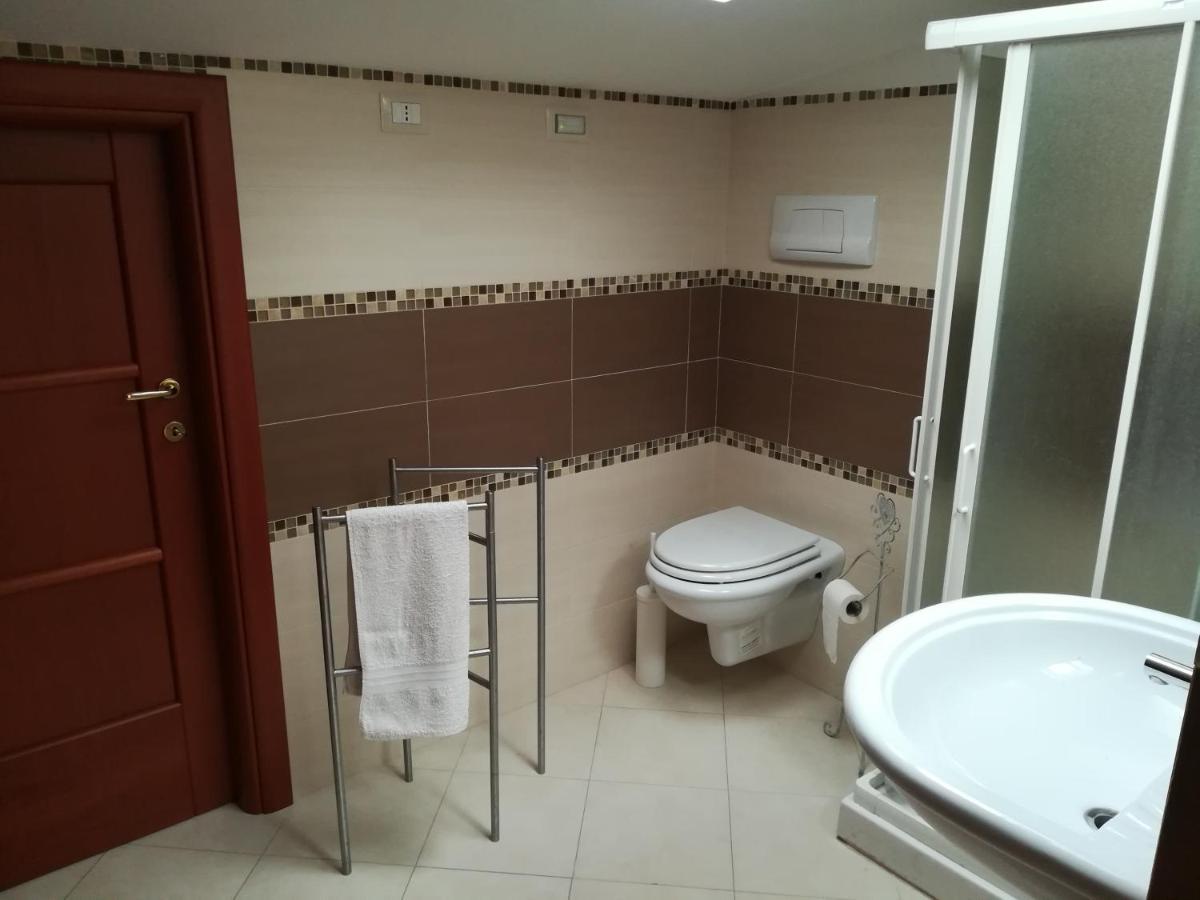 Casa Carmelo Apartment Ница ди Сицилия Екстериор снимка